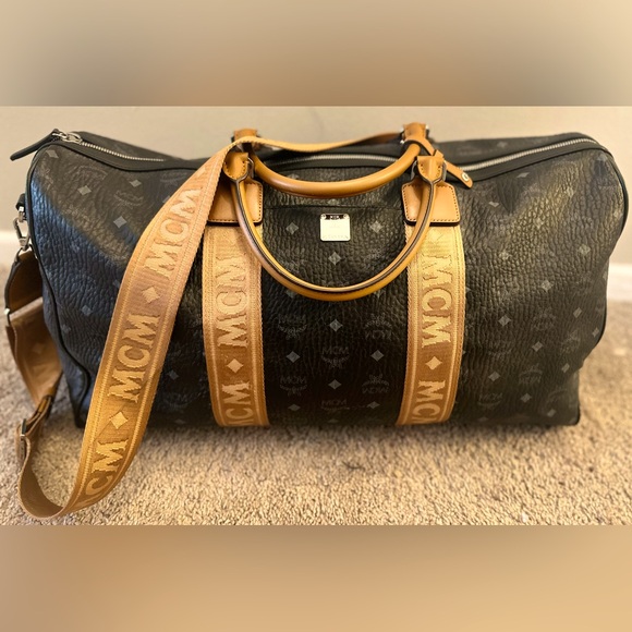 MCM duffle bag - Picture 1 of 4